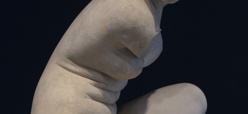 Skulptør laver “grim” statue: Vi skal holde op med at jage det perfekte (fra arkivet, 253 f.v.t.)
