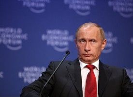Putin enig med John Halse: Delte nøgenbilleder er som et land, der har undladt at opruste og derefter tuder over at blive besat