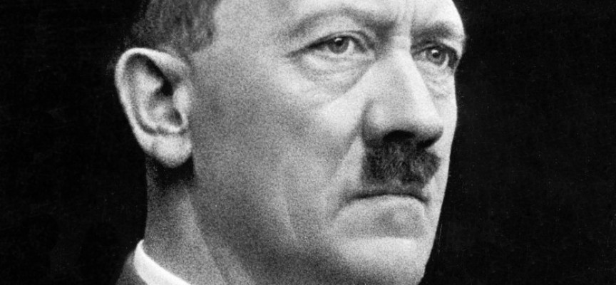 Hitler udpeges til leder af tysk disruption-råd (fra arkivet, 1933)