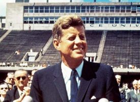 Jens Christian Grøndahl: Kennedy var en præsident, der søgte faren