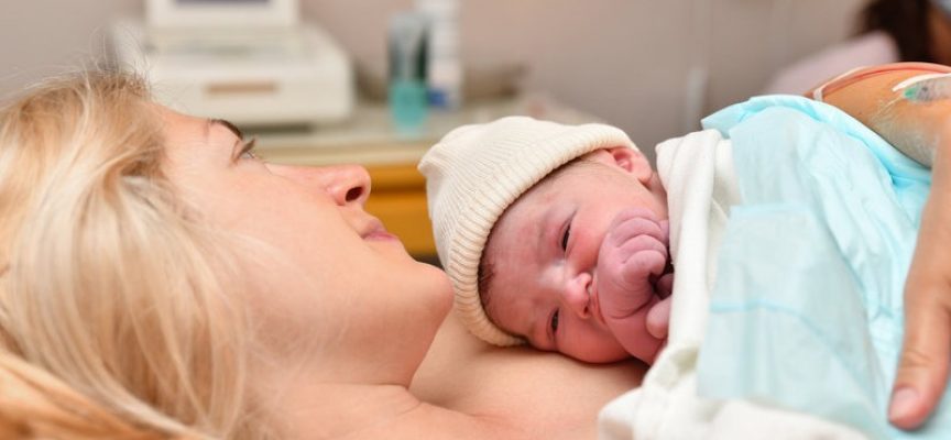 Nybagt mor om førstefødte: Det er verdens femtesødeste baby