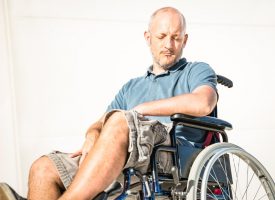 Spasser træt af at blive kaldt “menneske med handicap”