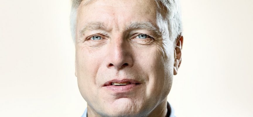 Uffe Elbæk tæt på at udpege sig selv som statsminister