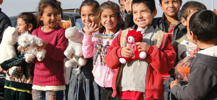Syrien-børn jubler: Vi har reddet Jeppe Kofods karriere