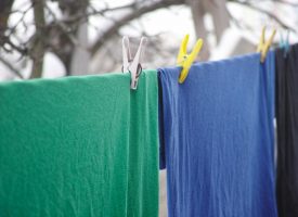 Kommuner ringer på hos borgere, der ikke har taget vasketøjet ind